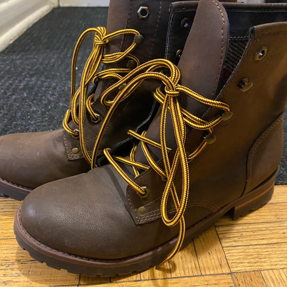 Women’s boots - Picture 2 of 4